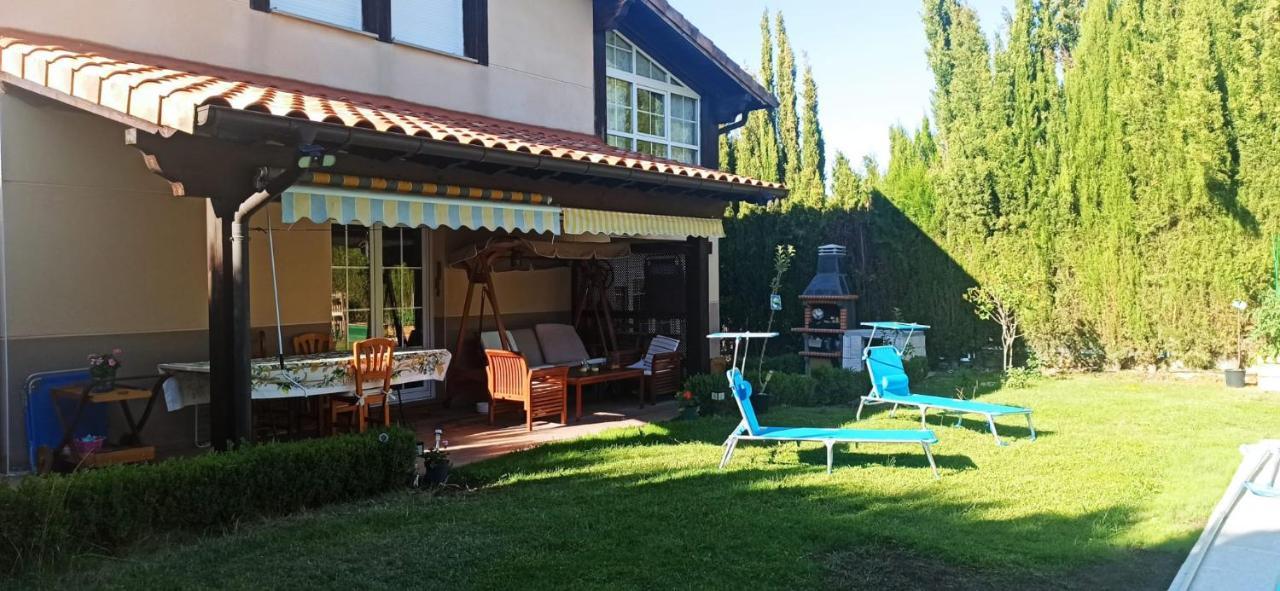 阿耶圭Vivienda El Olivo Con Piscina Privada Y Jardin.别墅 外观 照片